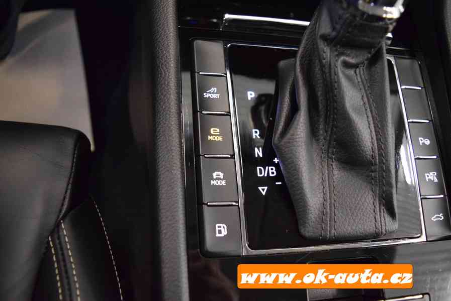 Škoda Superb 1.4 TSI iV LAURIN & KLEMENT 2021-DPH  - foto 22