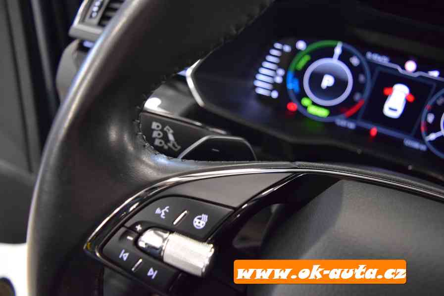 Škoda Superb 1.4 TSI iV LAURIN & KLEMENT 2021-DPH  - foto 17