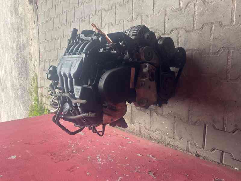 Motor 1,6 16V BFQ 75KW Škoda Octavia kompletní - foto 2