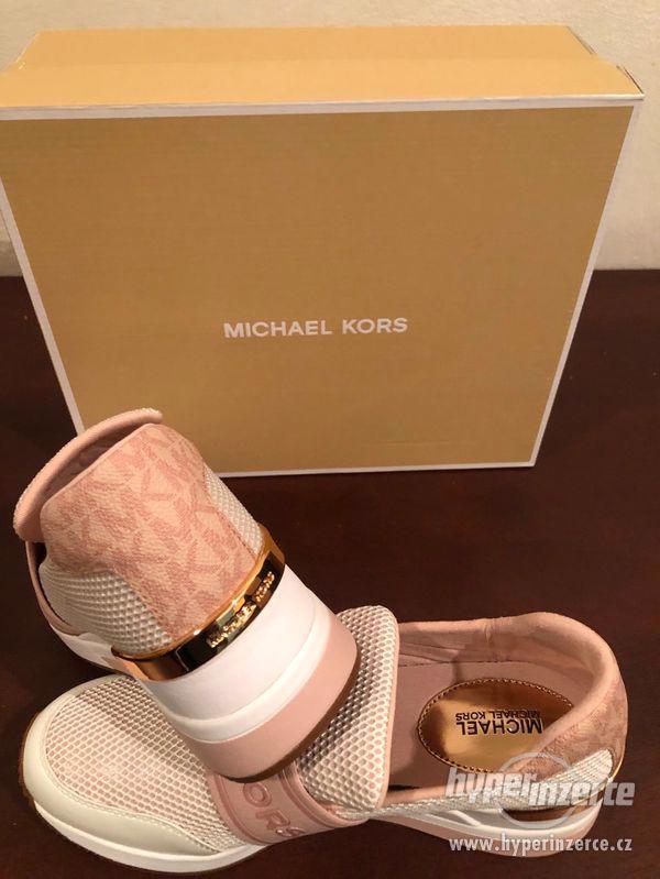 Tenisky Michael Kors - foto 3