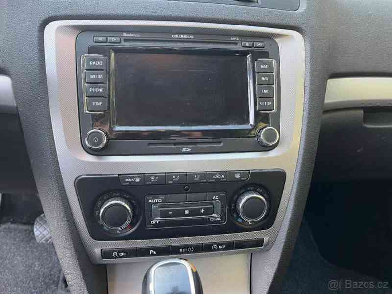 Škoda Octavia 1,6   ll - foto 9