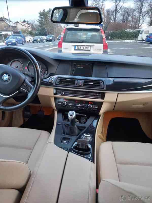 BMW 5 520d 135kW r.2011 - foto 6