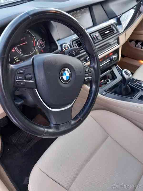 BMW 5 520d 135kW r.2011 - foto 7