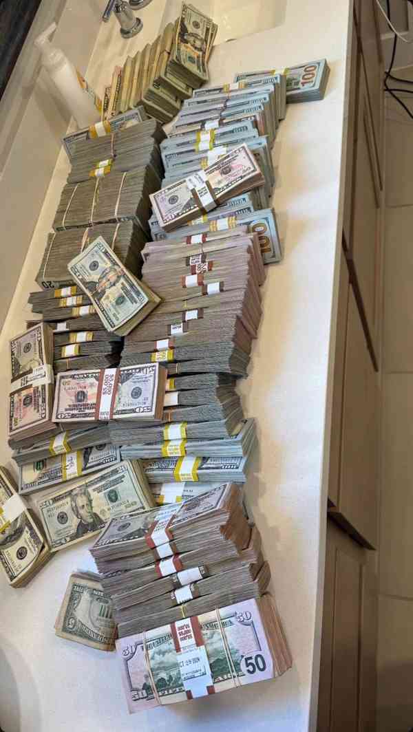 whatsapp:+1 936 661-9446 Counterfeit dollars Banknotes 