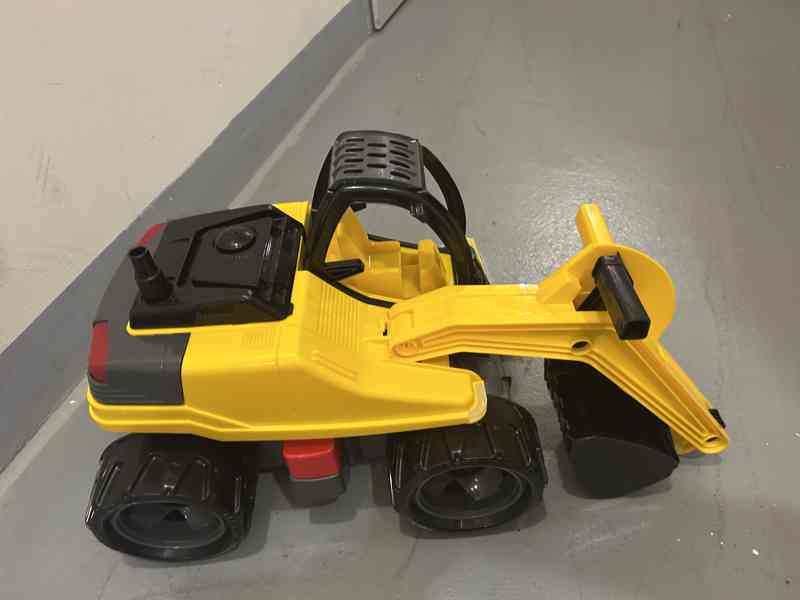 Bagr žlutočerný Giga Trucks 80 cm NOVÝ - foto 5