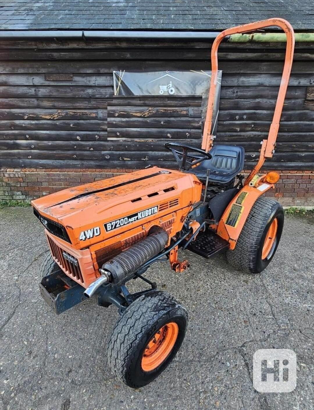 Dieselový traktor Kubota B7200 HST - foto 1
