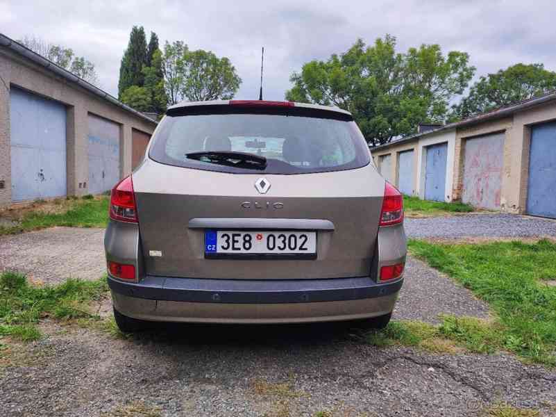 Renault Clio 1,2   Benzín, r.v. 2009 - foto 18