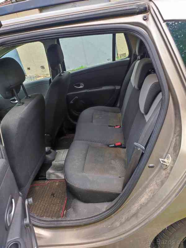 Renault Clio 1,2   Benzín, r.v. 2009 - foto 12