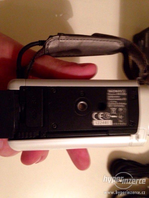 Videokamera Sony HDR-CX250E - foto 5