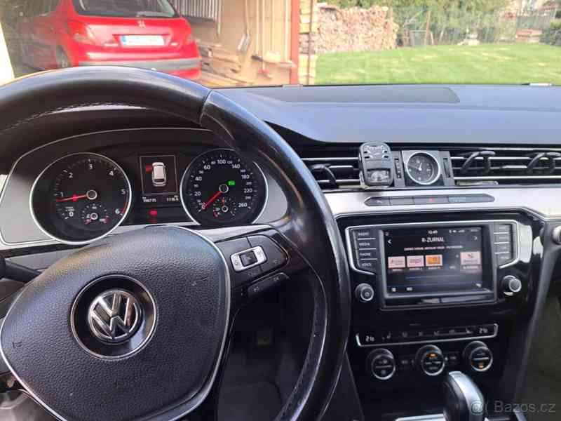 Volkswagen Passat 2,0   110kW DSG Business, elegance - foto 6