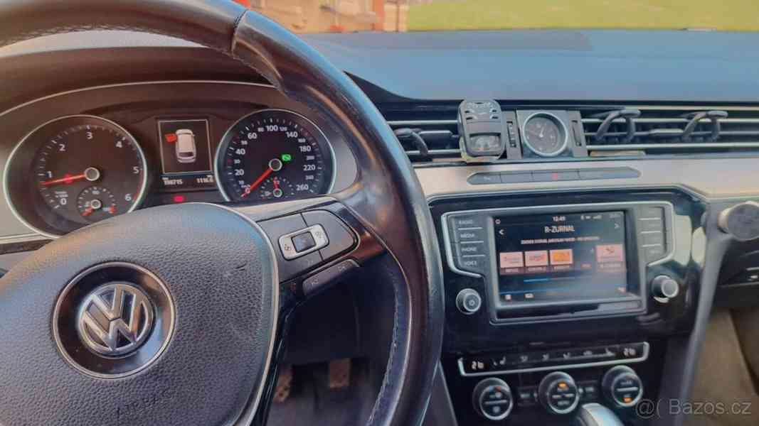Volkswagen Passat 2,0   110kW DSG Business, elegance - foto 4