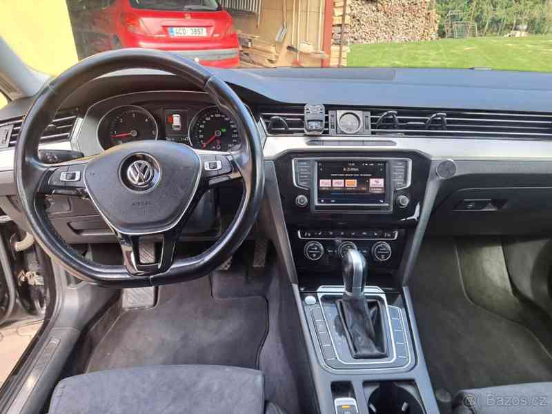 Volkswagen Passat 2,0   110kW DSG Business, elegance - foto 7