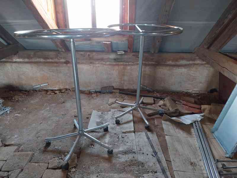 Věšák na šaty - štendr