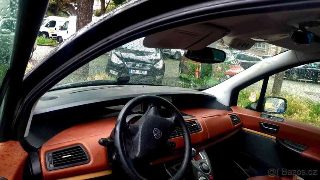 Lancia Phedra 2,2   JTD 130KW BI TURBO 7 MÍST - foto 3
