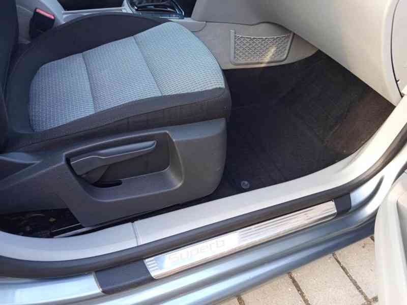 Škoda Superb II 2.0 TDI 103 kW, DSG, 2009, 194 tis. km  - foto 24