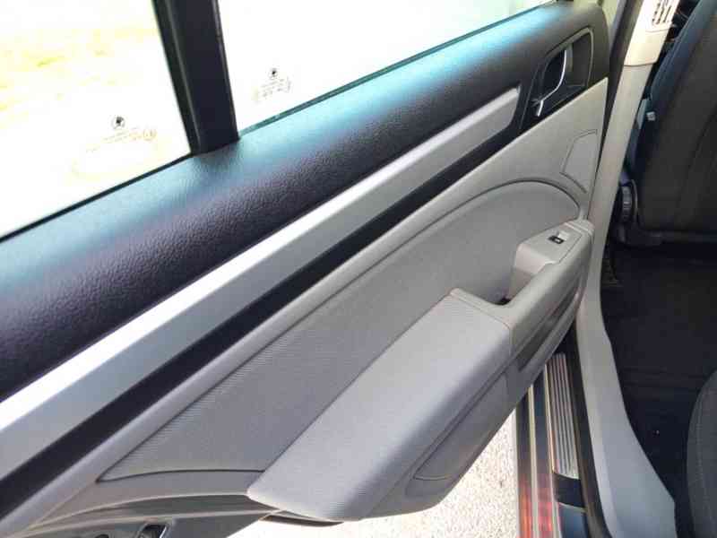 Škoda Superb II 2.0 TDI 103 kW, DSG, 2009, 194 tis. km  - foto 16