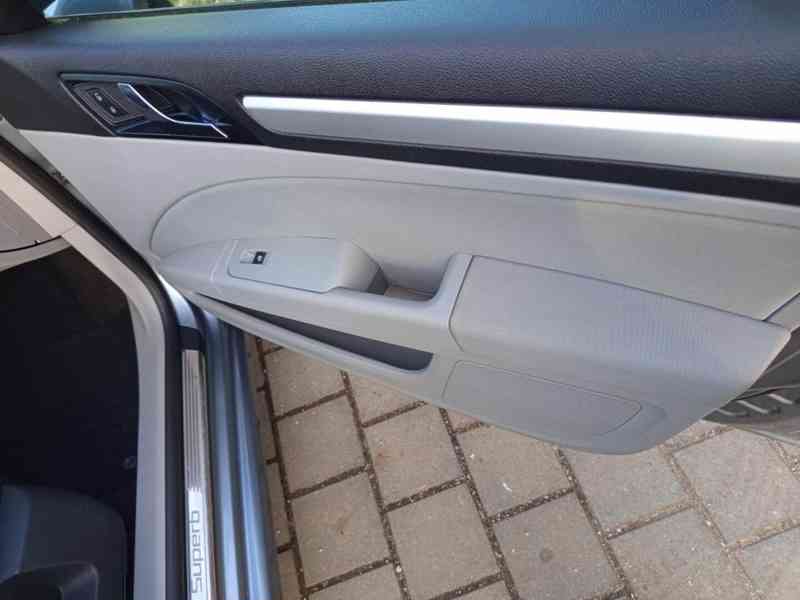 Škoda Superb II 2.0 TDI 103 kW, DSG, 2009, 194 tis. km  - foto 26
