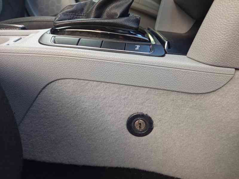 Škoda Superb II 2.0 TDI 103 kW, DSG, 2009, 194 tis. km  - foto 13