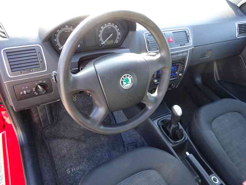 Škoda Fabia 1.9 SDI Combi r.v.2005 (STK:11/2024) - foto 5