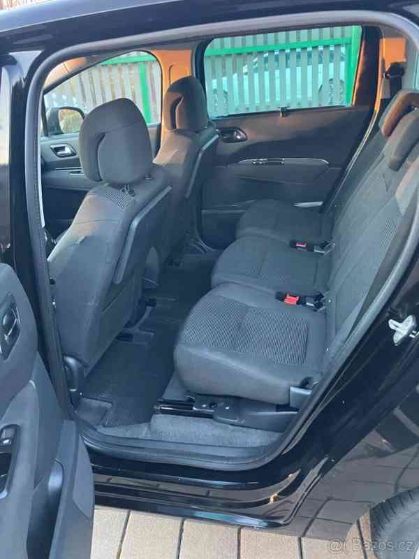 Peugeot 5008 2,0   HDI, 110KW 7 mist, panorama - foto 11