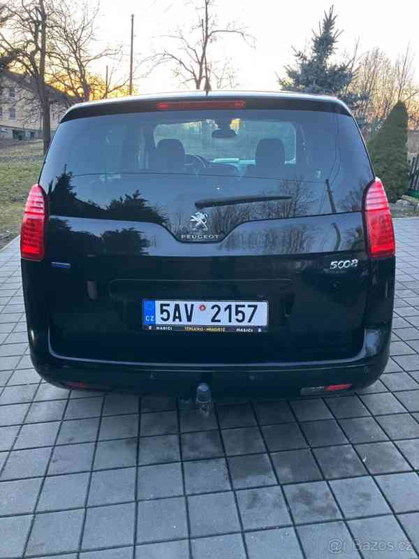 Peugeot 5008 2,0   HDI, 110KW 7 mist, panorama - foto 8