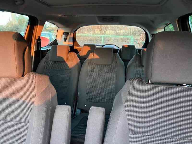Peugeot 5008 2,0   HDI, 110KW 7 mist, panorama - foto 10