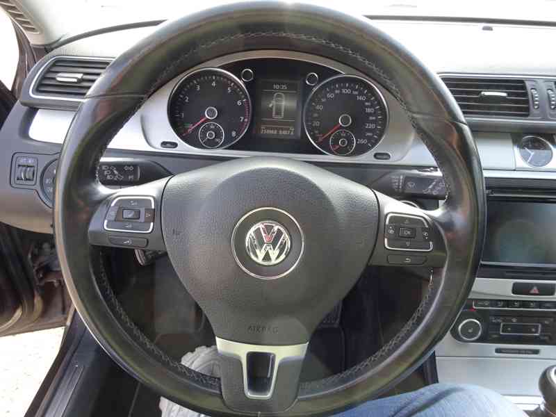 VW Passat 1.8 TSI Variant r.v.2011 (118 kw) - foto 10