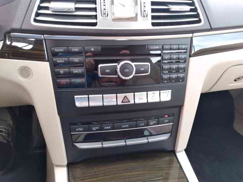 MERCEDES BENZ E 250 CDI COUPÉ 150kW PANORAMA - foto 22