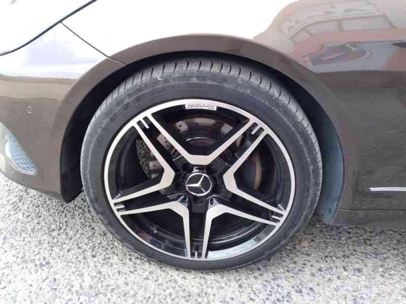 MERCEDES BENZ E 250 CDI COUPÉ 150kW PANORAMA - foto 39
