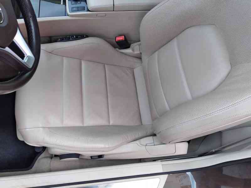 MERCEDES BENZ E 250 CDI COUPÉ 150kW PANORAMA - foto 11