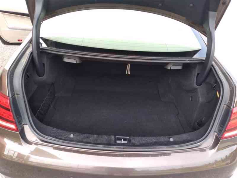 MERCEDES BENZ E 250 CDI COUPÉ 150kW PANORAMA - foto 33