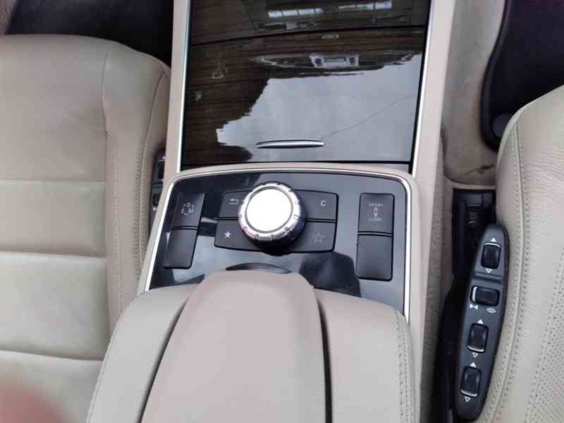 MERCEDES BENZ E 250 CDI COUPÉ 150kW PANORAMA - foto 19
