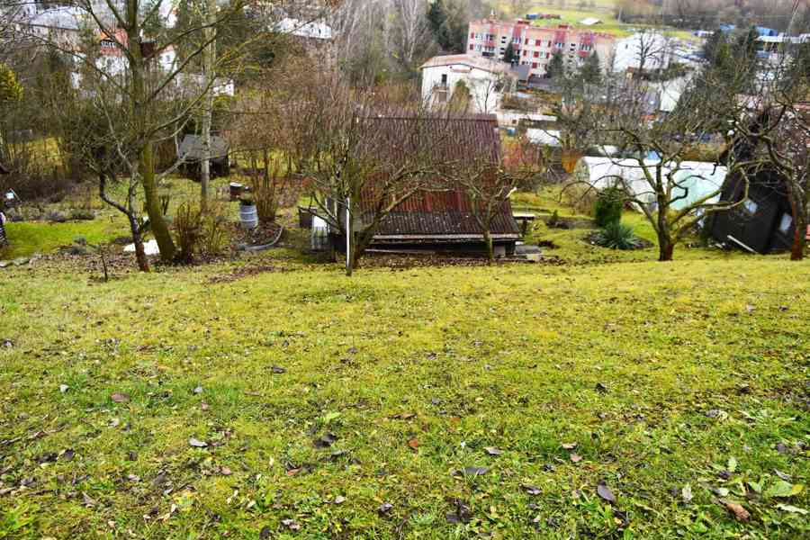 Police nad Metují - prodej zahrádky 397 m2 s chatkou - foto 8