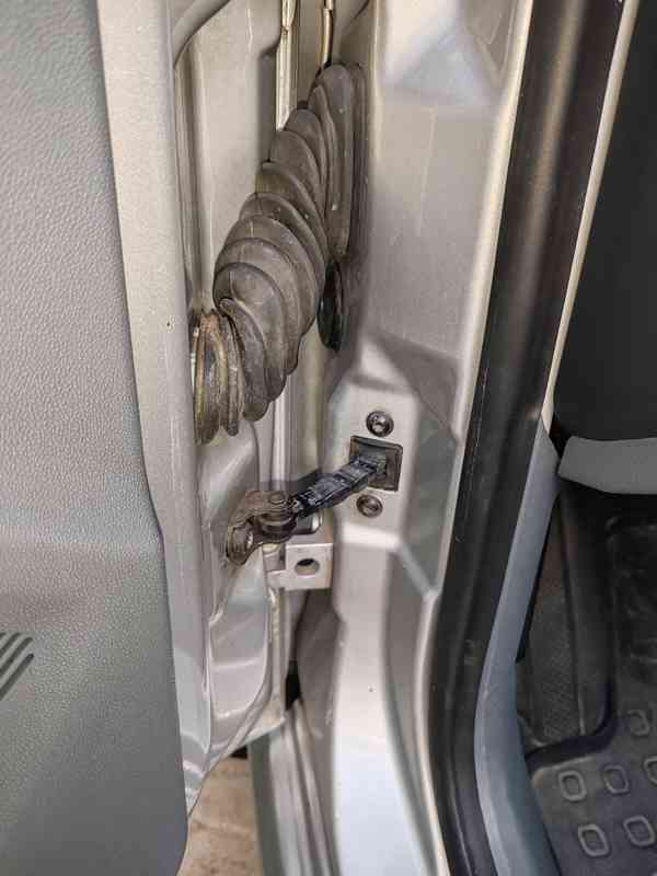 Škoda FÁBIE. - foto 19