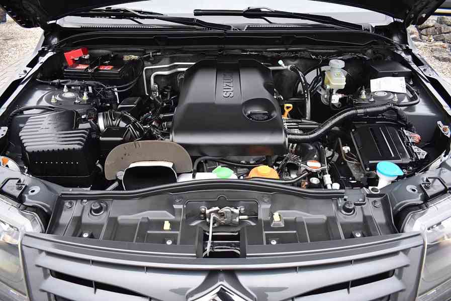 Suzuki Grand Vitara 2,4i Comfort benzín 124kw - foto 18
