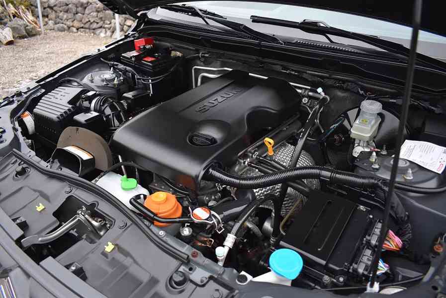 Suzuki Grand Vitara 2,4i Comfort benzín 124kw - foto 10