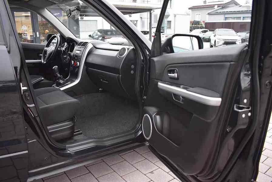Suzuki Grand Vitara 2,4i Comfort benzín 124kw - foto 8