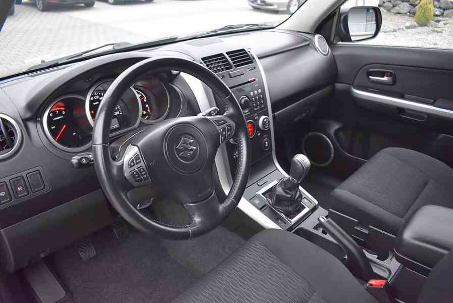 Suzuki Grand Vitara 2,4i Comfort benzín 124kw - foto 30