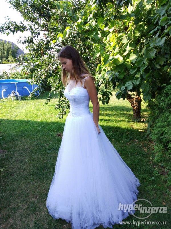 Princeznovské svatební šaty - foto 5