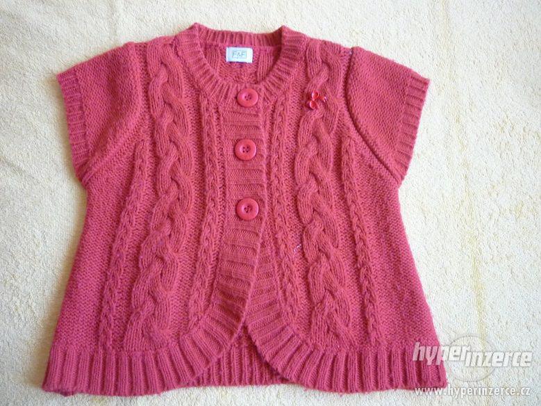 Prodám holčičí svetr bez rukávů ( vesta ),výrobek F & F - foto 1
