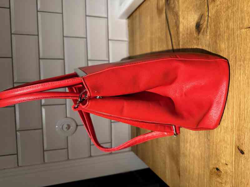 červená kabelka Orsay - foto 4