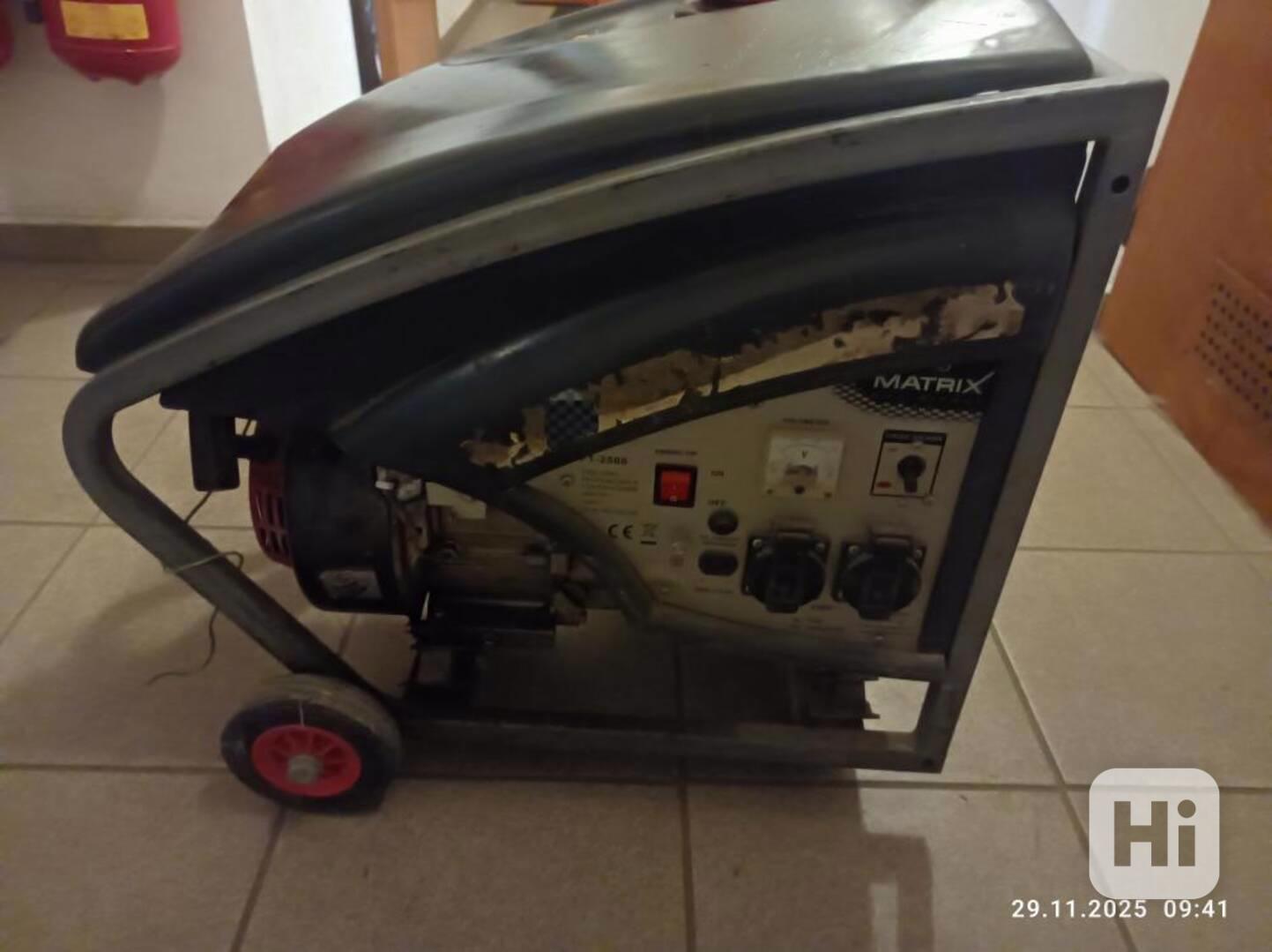 Prodám Elektrocentrálu Matrix F1-2500 - foto 1