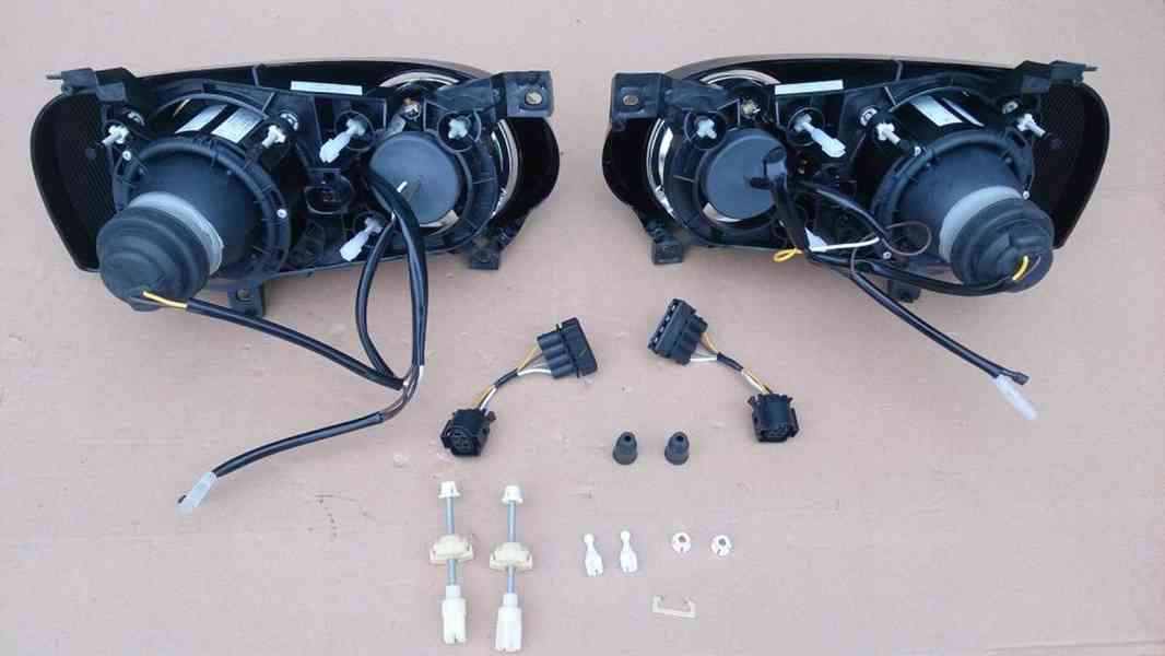 VW Golf 3 přední světla-Projektor. - foto 2