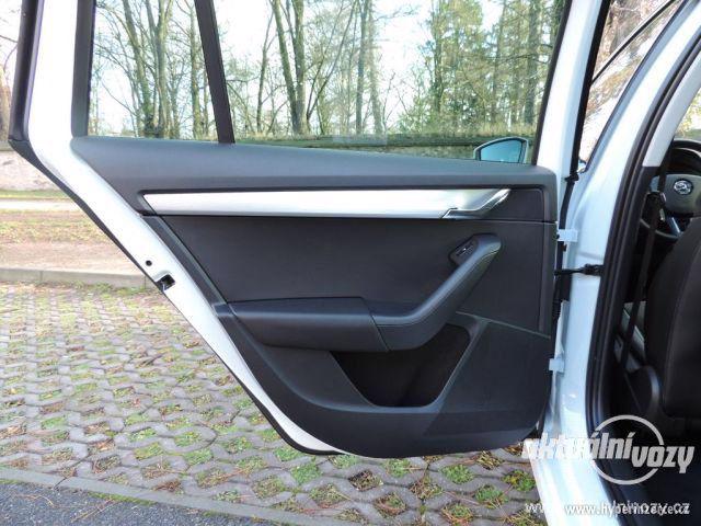 Škoda Octavia 2.0, nafta, vyrobeno 2014, navigace, kůže - foto 8