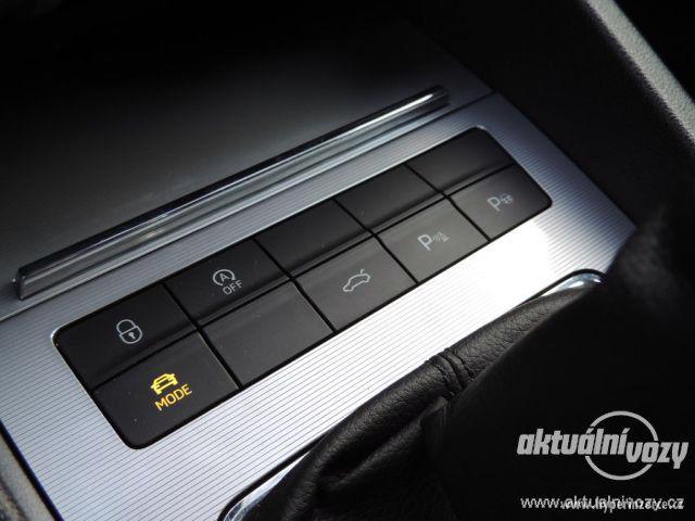 Škoda Octavia 2.0, nafta, vyrobeno 2014, navigace, kůže - foto 14