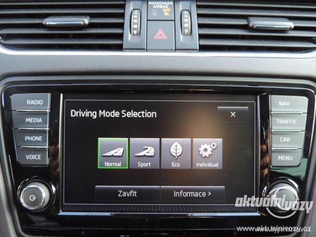 Škoda Octavia 2.0, nafta, vyrobeno 2014, navigace, kůže - foto 17