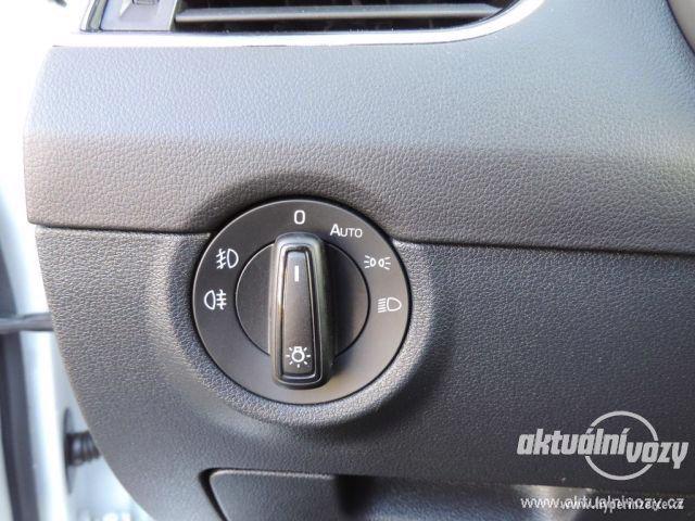 Škoda Octavia 2.0, nafta, vyrobeno 2014, navigace, kůže - foto 59