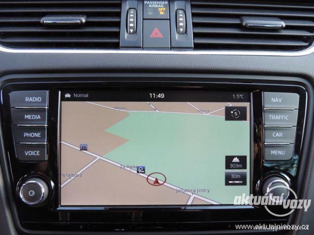 Škoda Octavia 2.0, nafta, vyrobeno 2014, navigace, kůže - foto 65