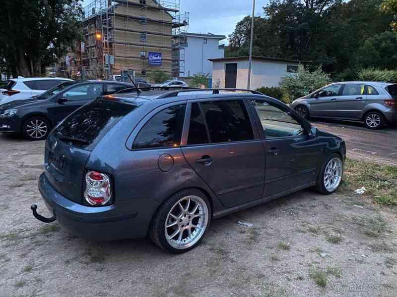 Škoda Fabia 2,0   Škoda Fabia 2.0 2006 - foto 5