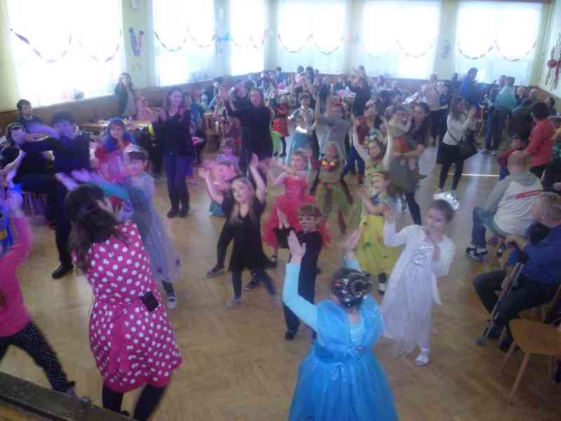 ŽIVÁ HUDBA NA OSLAVY, SVATBY, PLESY + DJ - ZLÍNSKÝ KRAJ - foto 7